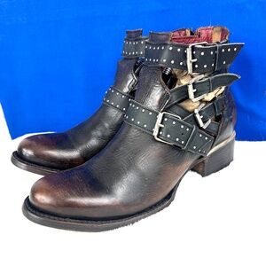 Like NEW |•FREEBIRD BY STEVEN•| BELGIUM Studded Strappy Ankle Booties Black Sz 9
